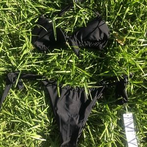 Aquatropic Black Bikini💫